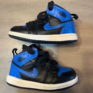 Jordan 1 Mid boys paint splatter blue and black size 6c NO BOX B1G1 50% off